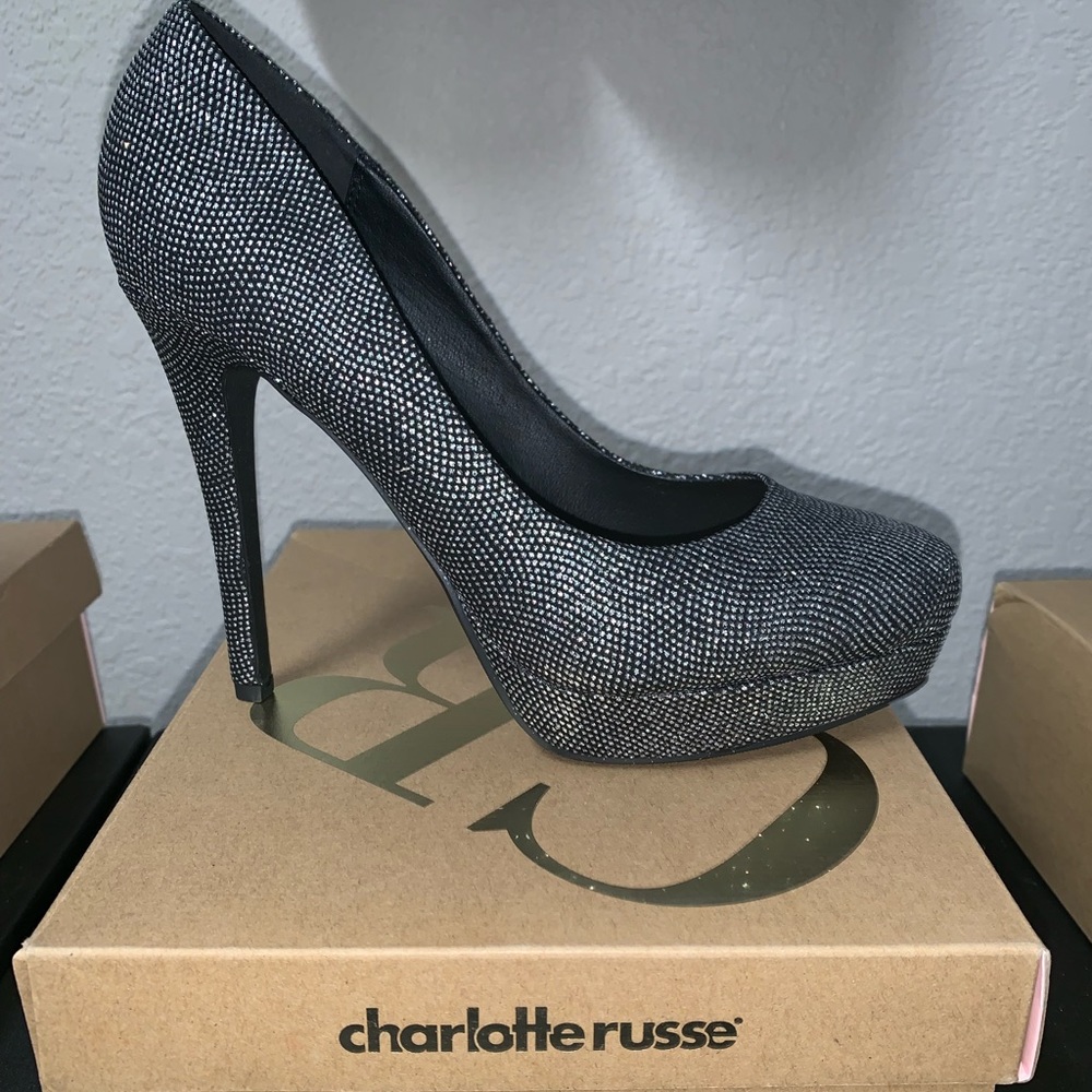 Charlotte Russe, Black and Silver Pump, New